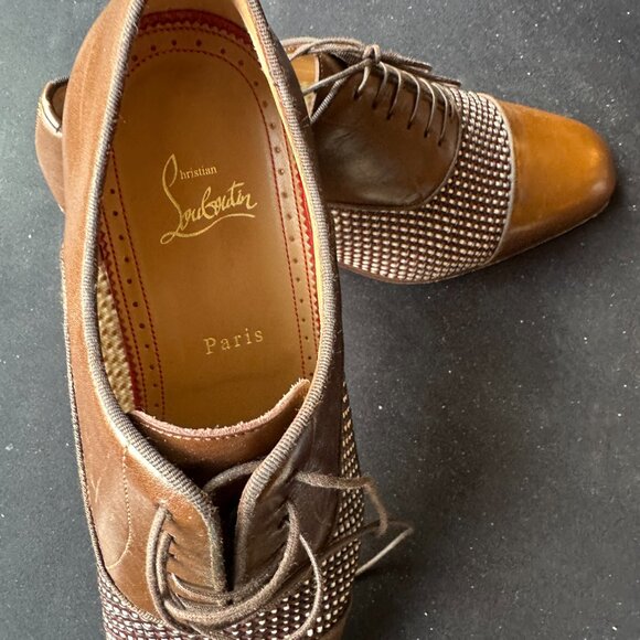 Brown Christian Louboutin Smooth Leather Oxford Shoes.  Size 41 - Picture 3 of 5
